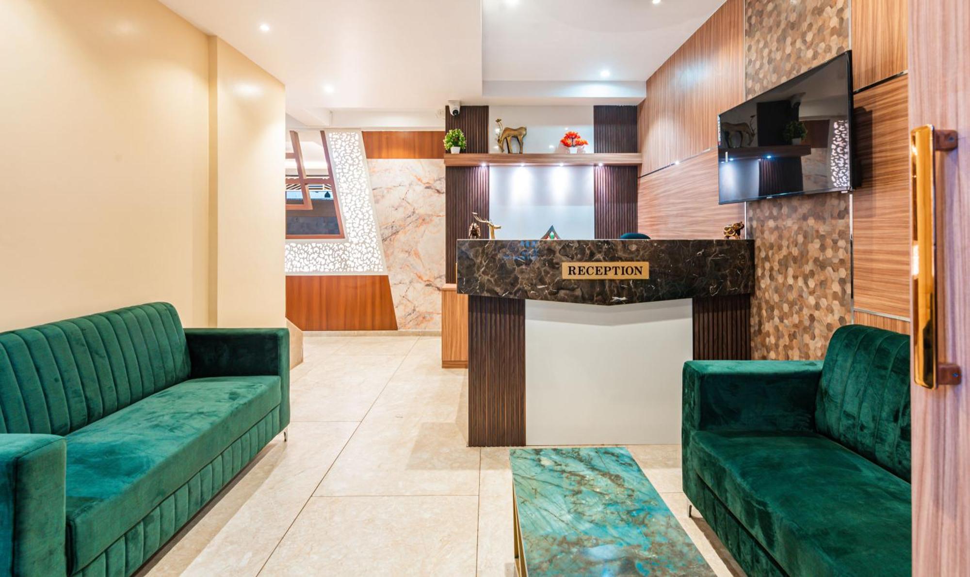 Lemon Wood Suites ปูเน่ ภายนอก รูปภาพ