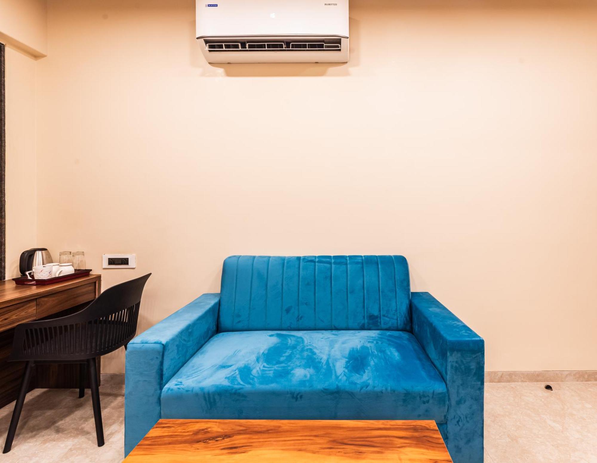Lemon Wood Suites ปูเน่ ภายนอก รูปภาพ