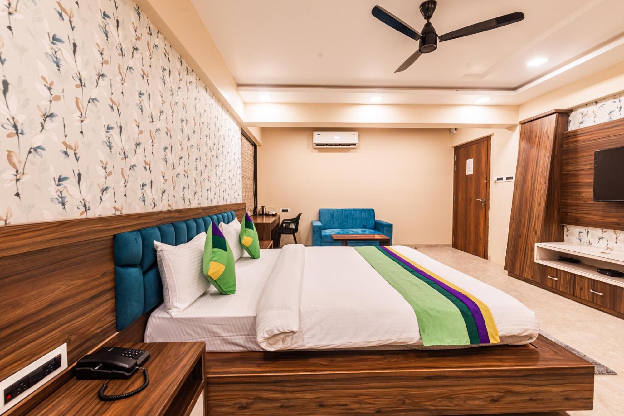 Lemon Wood Suites ปูเน่ ภายนอก รูปภาพ