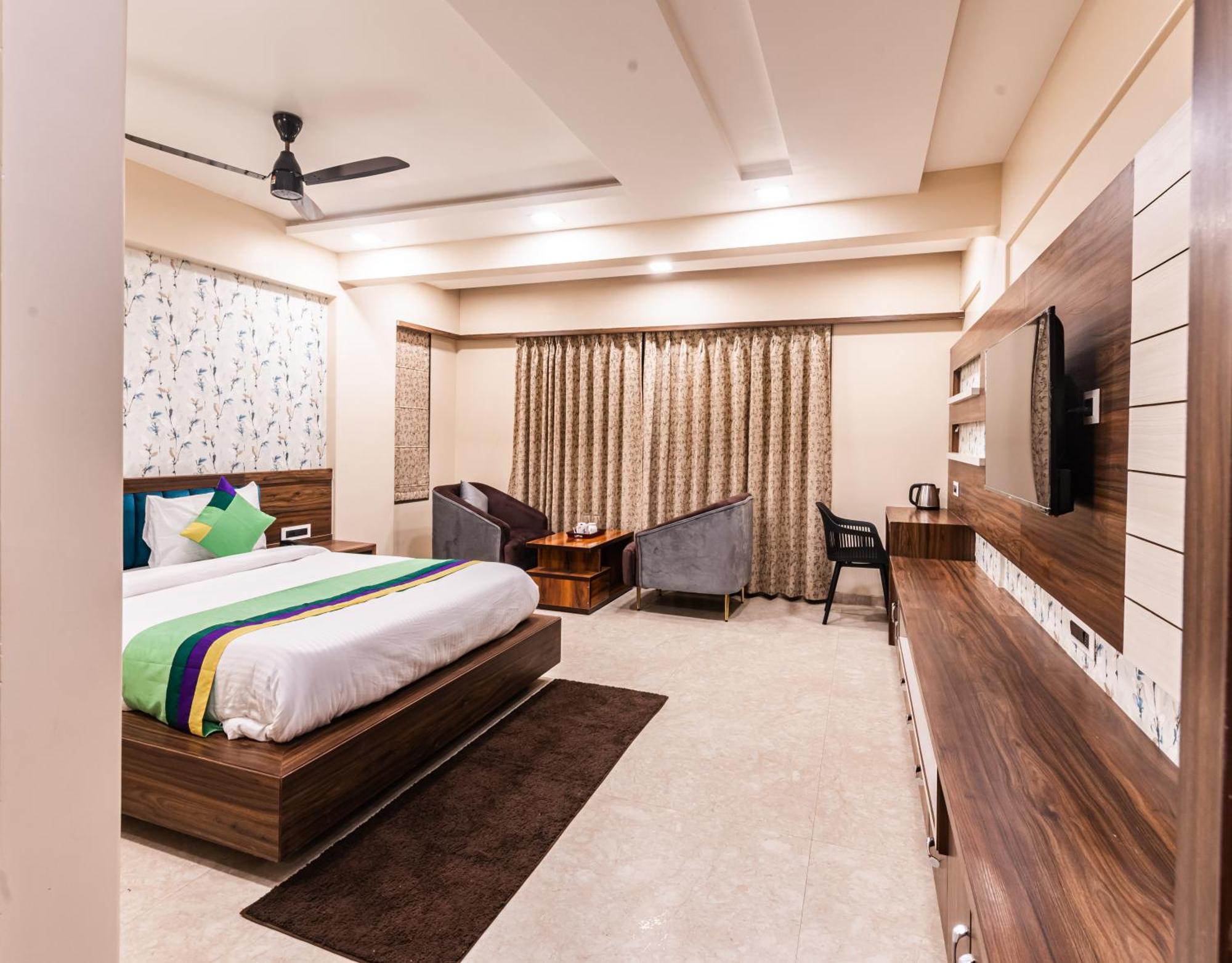 Lemon Wood Suites ปูเน่ ภายนอก รูปภาพ